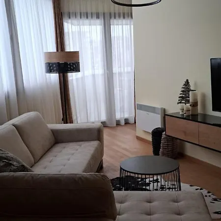 Apartment Tria 2
