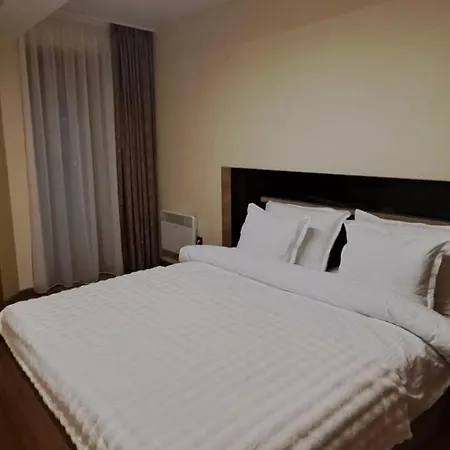 Apartment Tria 2